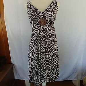 Brown/white dress w/beaded accent
